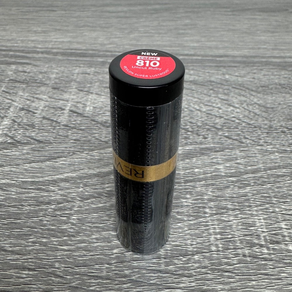 Revlon Super Lustrous Lipstick 810 Uncut Ruby Creme Red 0.15 oz New Sealed - Picture 2 of 4